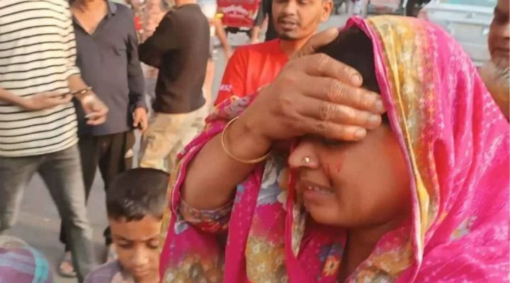 রাজধানীর ৩ স্থানে ককটেল বিস্ফোরণ, আহত নারী